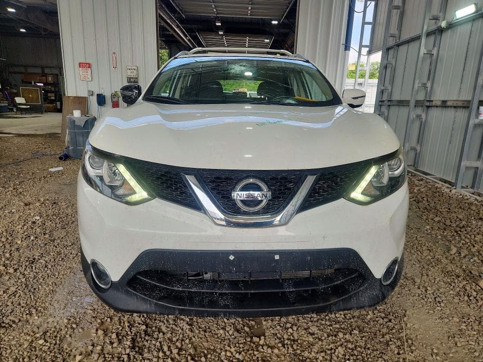 2017 NISSAN ROGUE 5