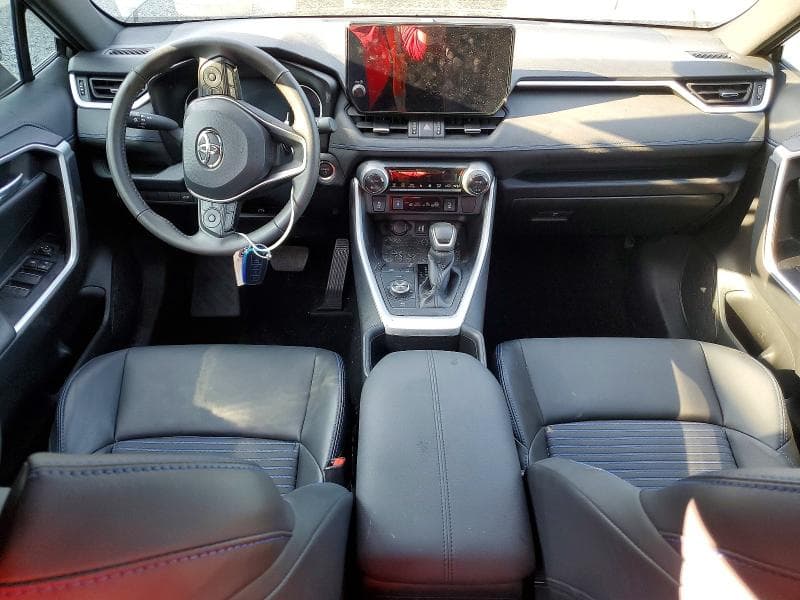 2024 TOYOTA RAV4 XSE 8