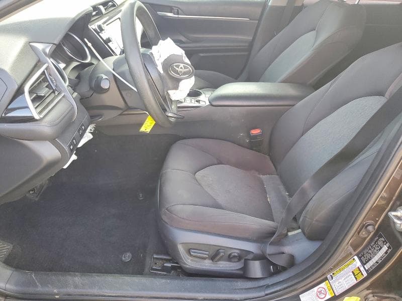 2018 TOYOTA CAMRY LE 7