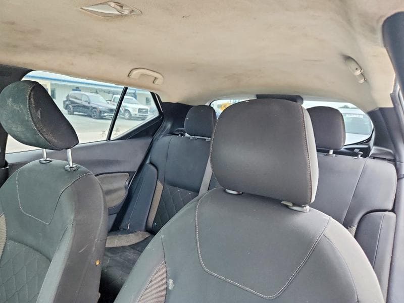 2020 NISSAN KICKS S S 10