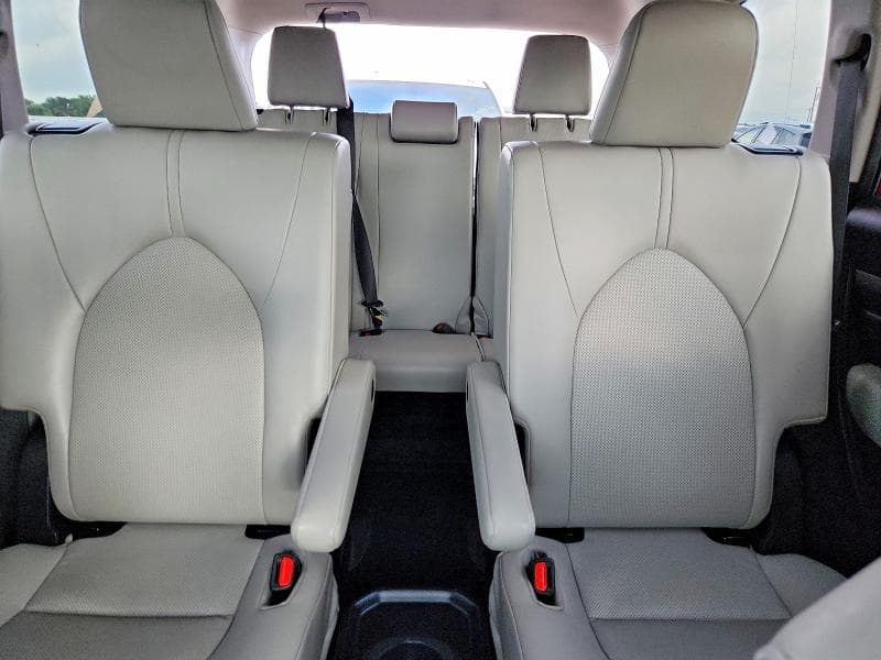 2024 TOYOTA GRAND HIGHLANDER XLE XLE 10