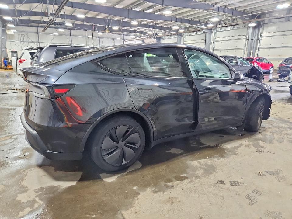 2026 TESLA MODEL Y 3