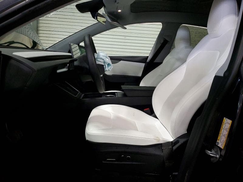 2026 TESLA MODEL Y 7