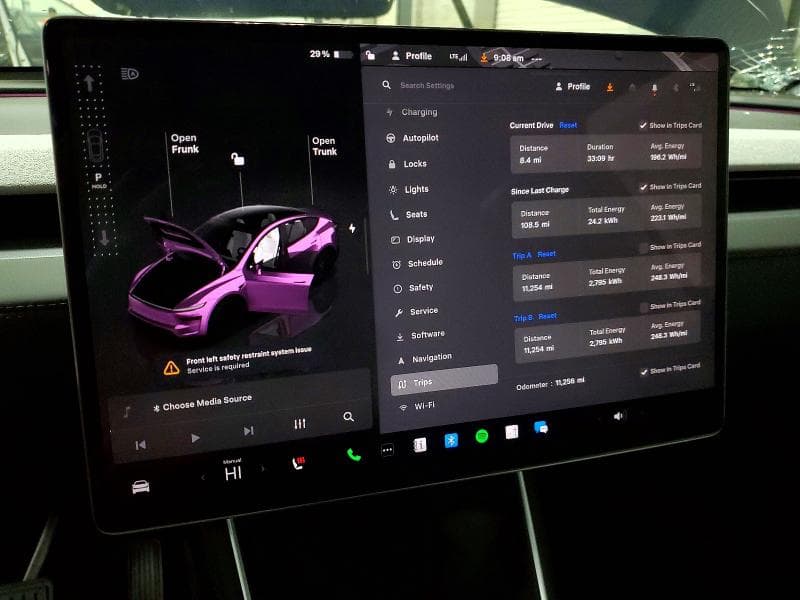 2026 TESLA MODEL Y 9