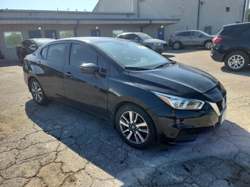 2020 NISSAN VERSA SV 4