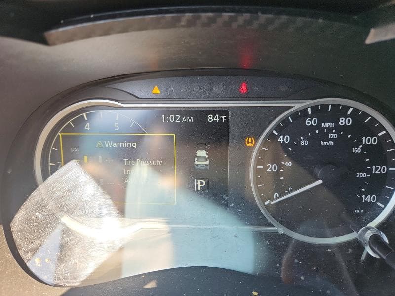 2020 NISSAN VERSA SV 9