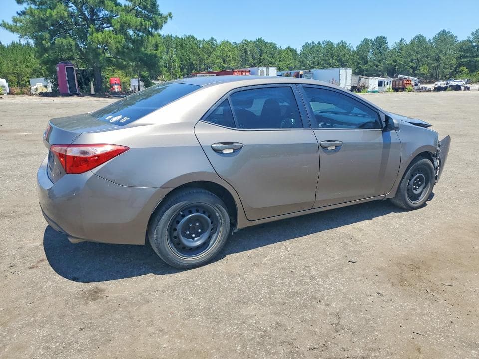 2018 TOYOTA COROLLA LE 3