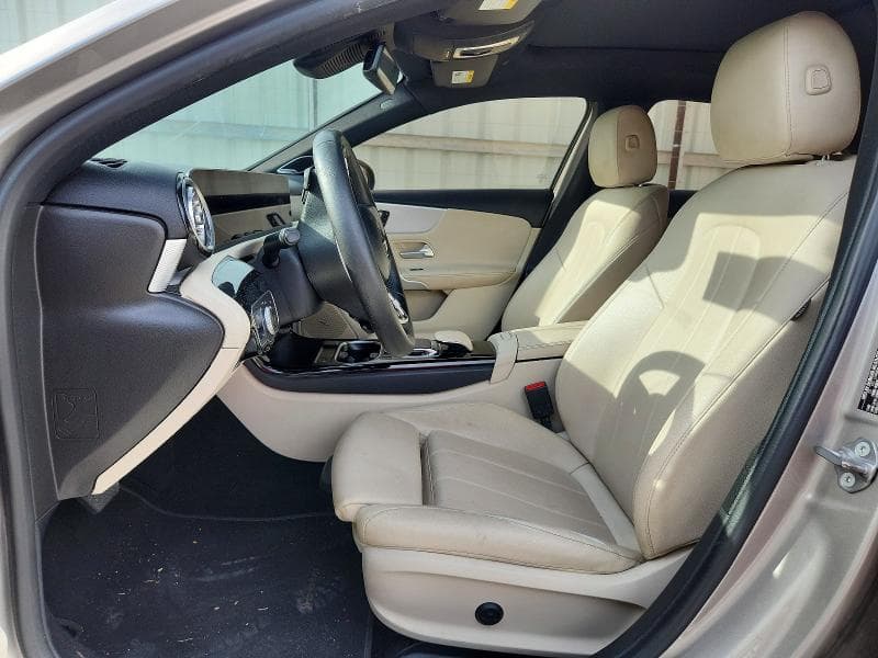 2020 MERCEDES-BENZ A 220 7