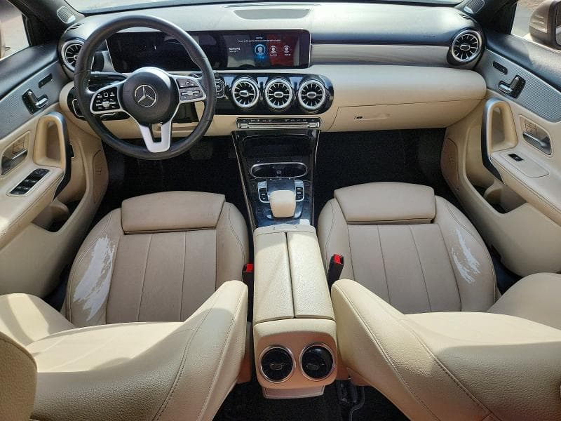 2020 MERCEDES-BENZ A 220 8