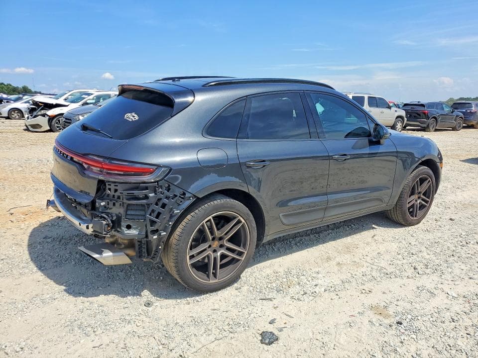 2021 PORSCHE MACAN 3