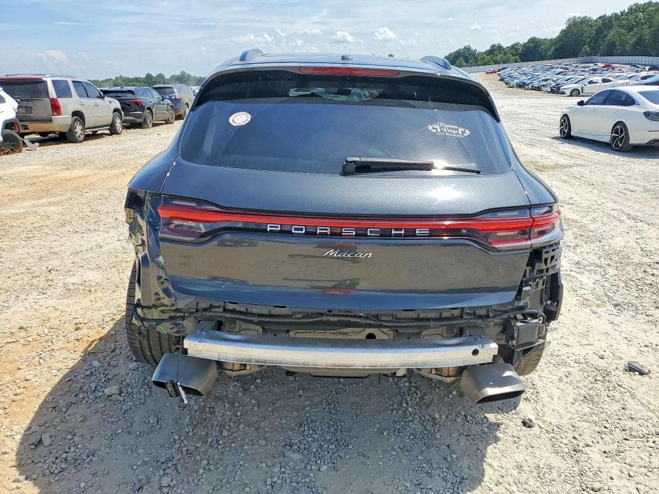 2021 PORSCHE MACAN 6