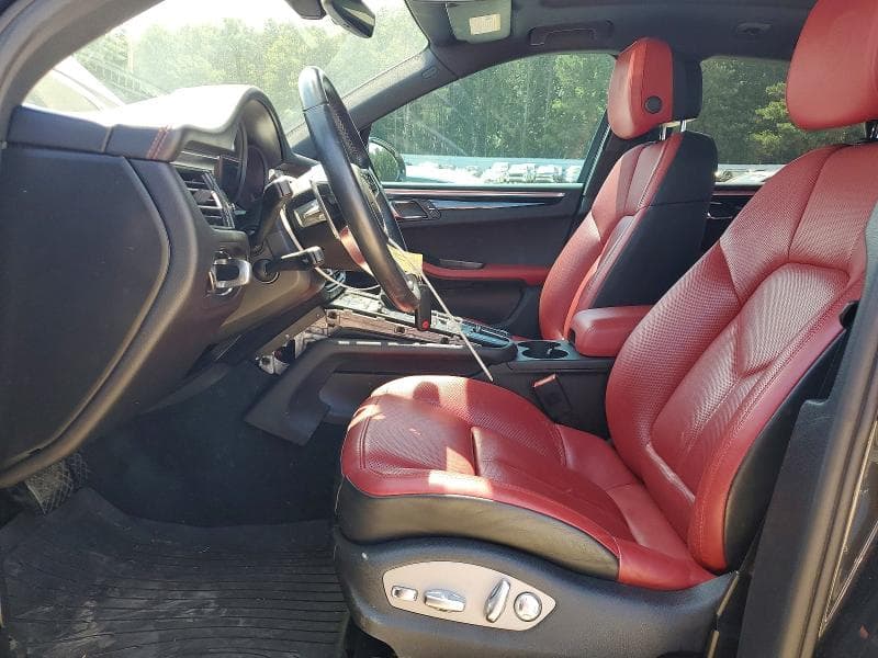 2021 PORSCHE MACAN 7