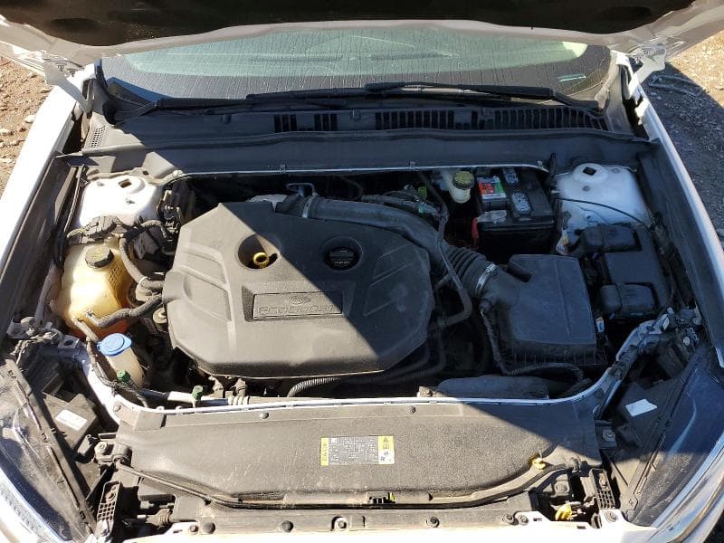 2017 FORD FUSION SE 11