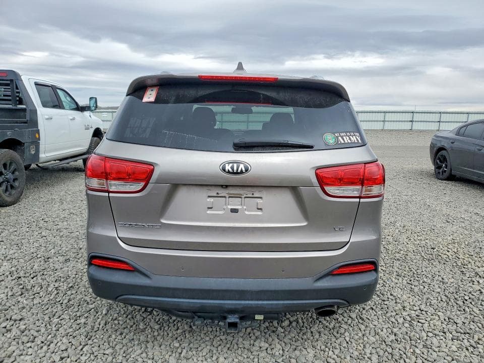2018 KIA SORENTO LX V6 6
