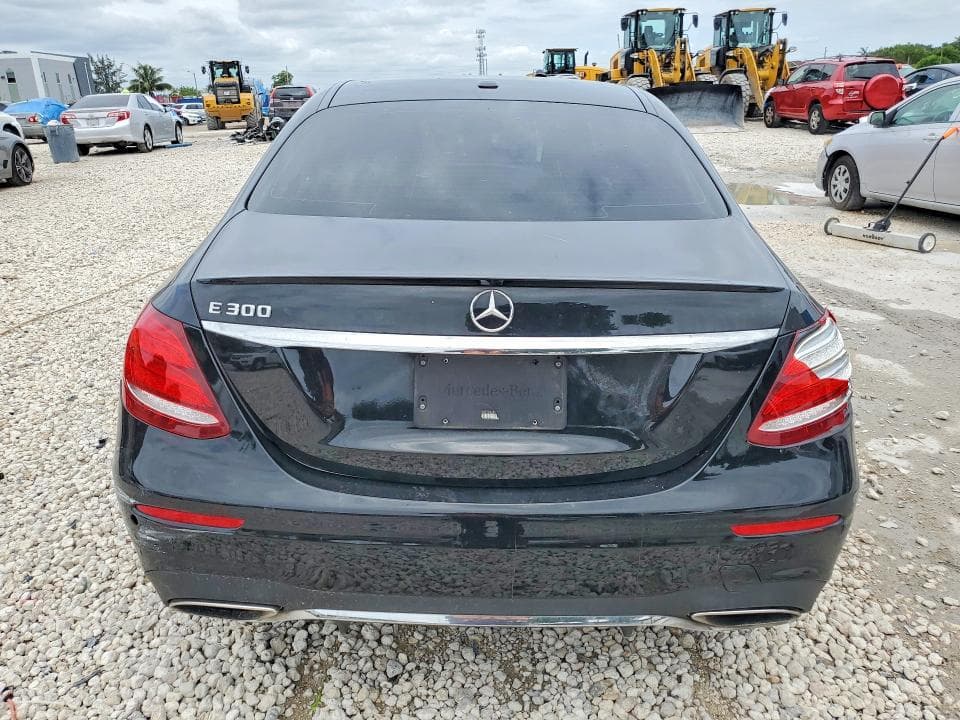 2019 MERCEDES-BENZ E 300 6