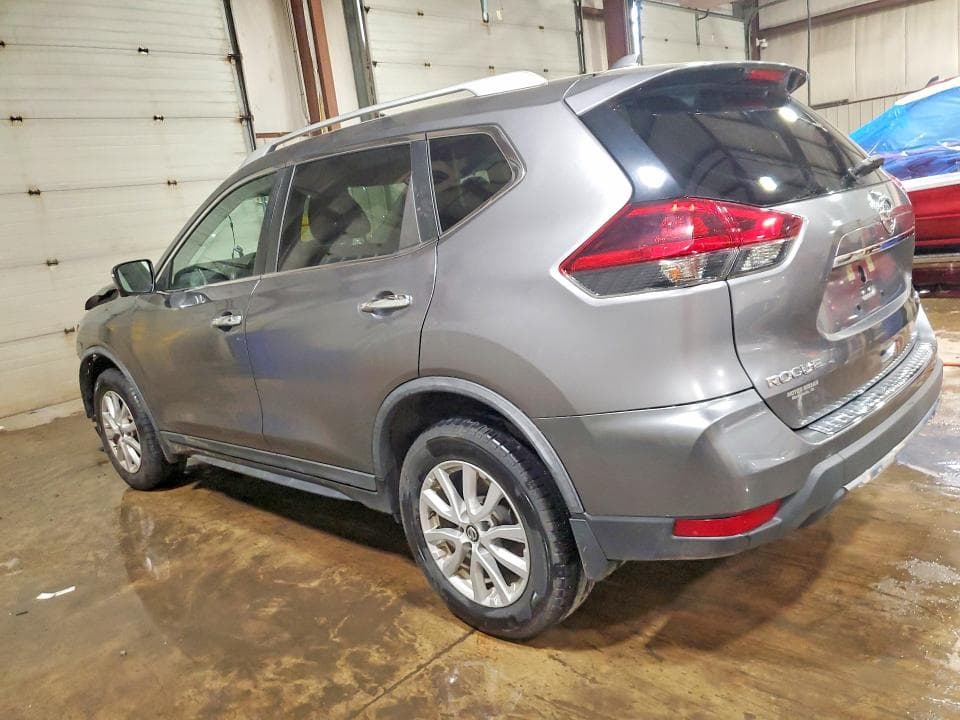 2018 NISSAN ROGUE SV SV 2