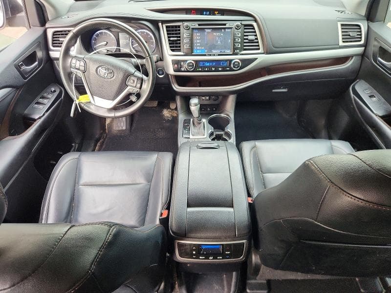 2019 TOYOTA HIGHLANDER XLE XLE 8