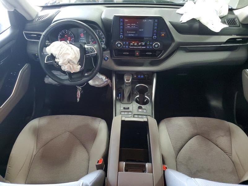 2022 TOYOTA HIGHLANDER LE LE 8