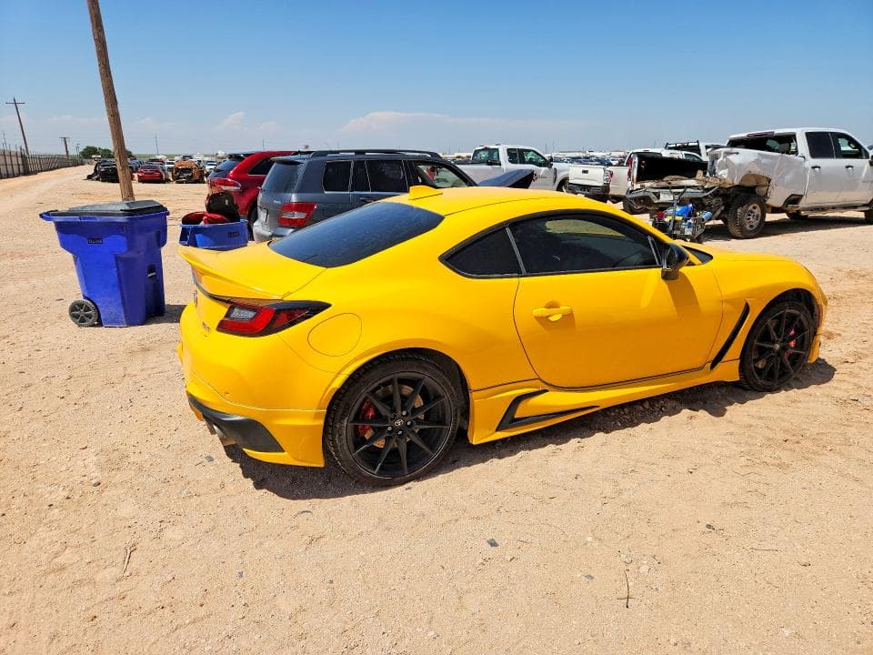 2026 TOYOTA GR 86 YUZU EDITION YUZU EDITION 3