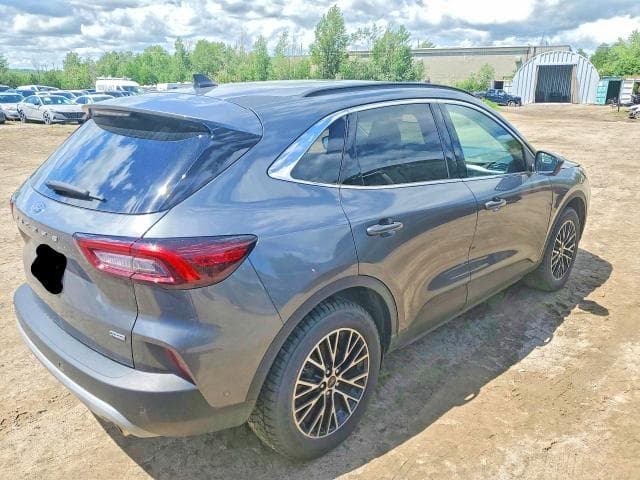 2023 FORD ESCAPE 3
