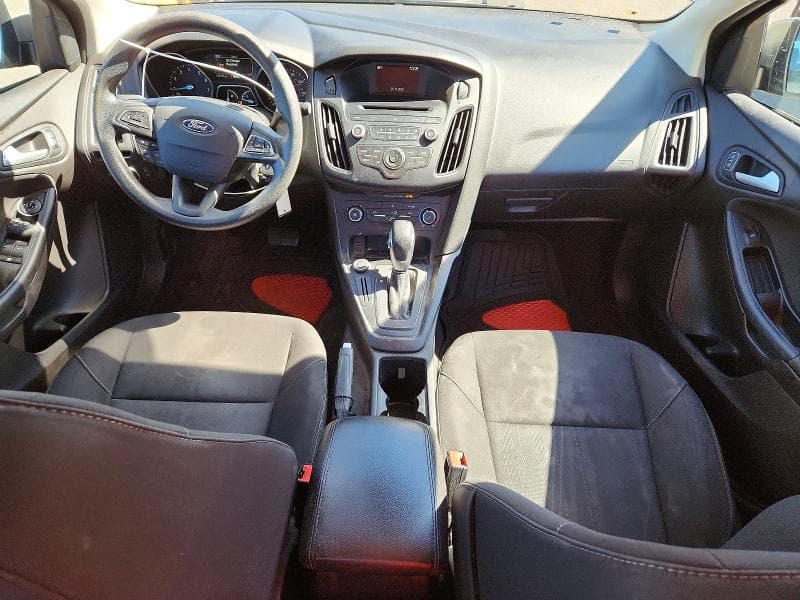 2017 FORD FOCUS SE 8
