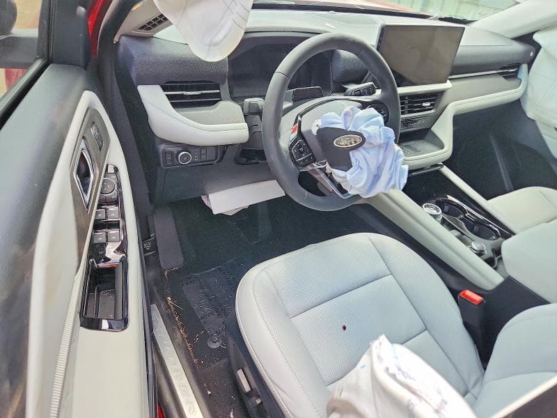 2025 FORD EXPLORER PLATINUM 8