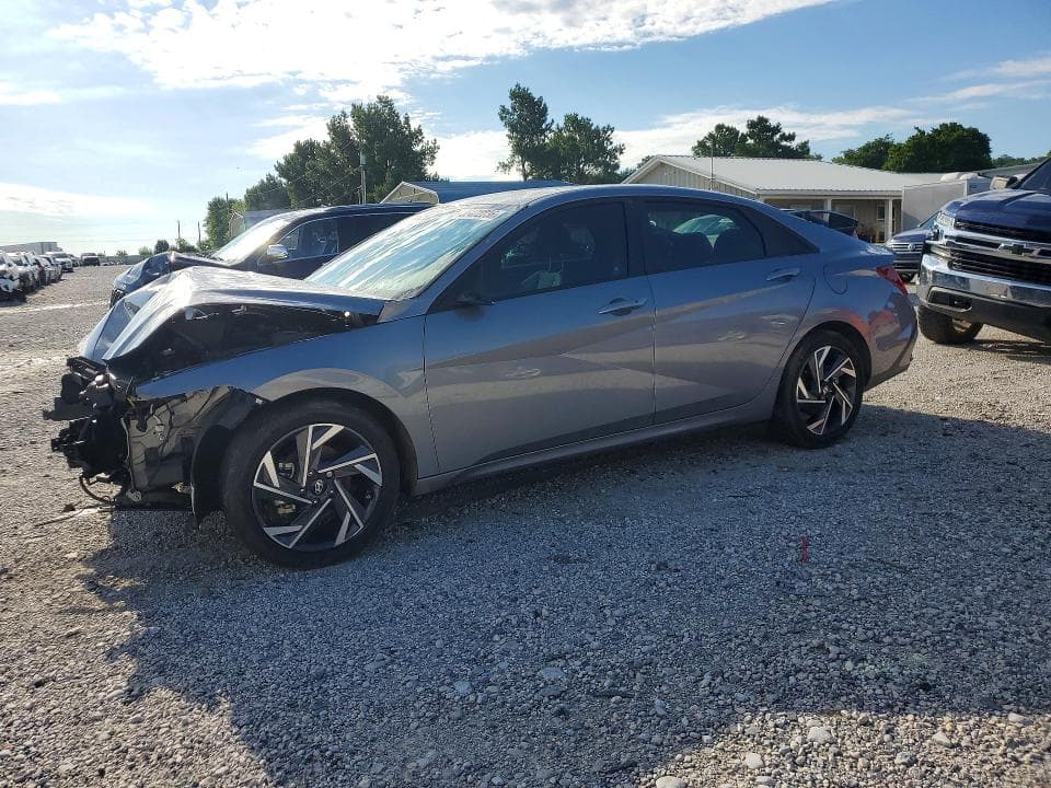 2025 HYUNDAI ELANTRA SEL SPORT - 1