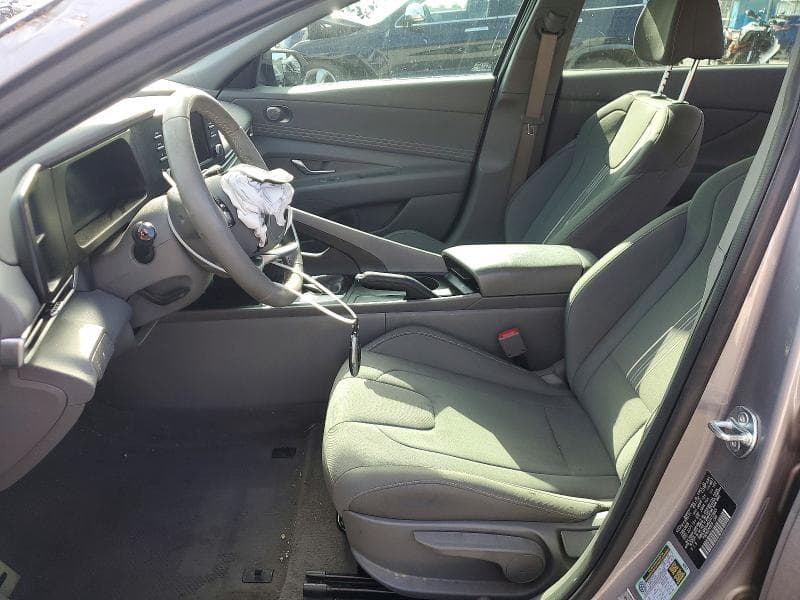 2025 HYUNDAI ELANTRA SEL SPORT 7