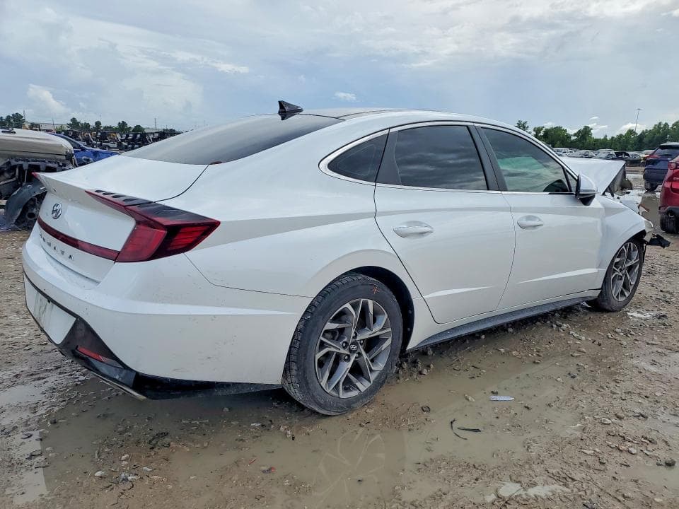 2021 HYUNDAI SONATA SEL 3