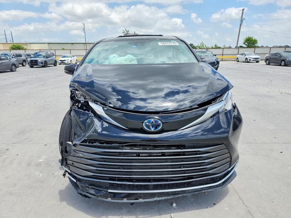 2022 TOYOTA SIENNA LIMITED 7-PASSENGER 5