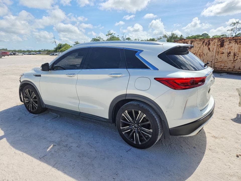 2021 INFINITI QX50 LUXE 2