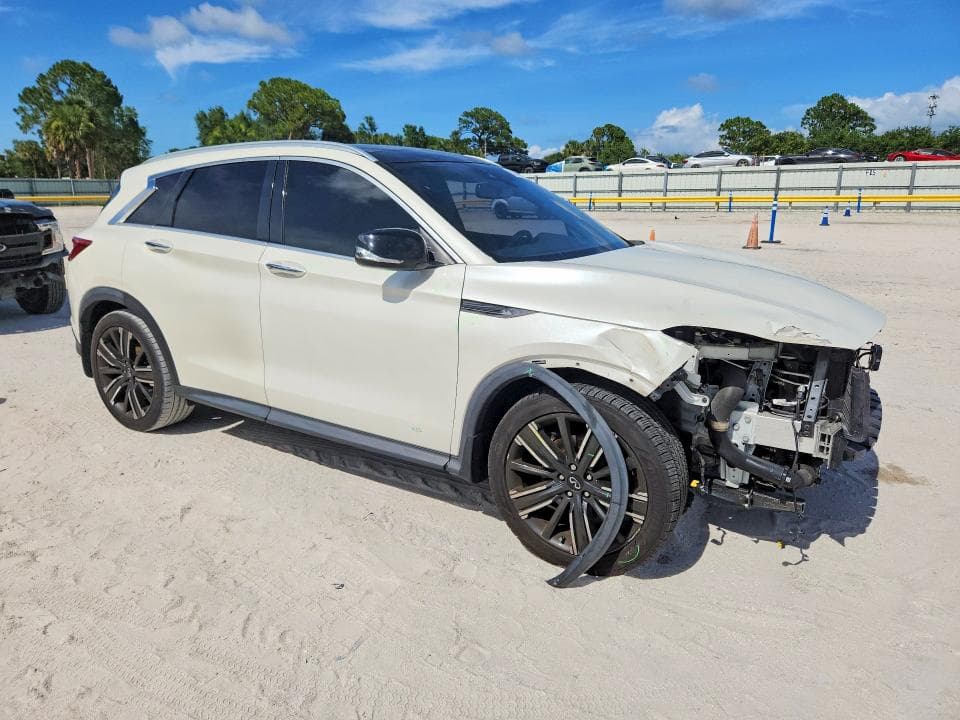 2021 INFINITI QX50 LUXE 4