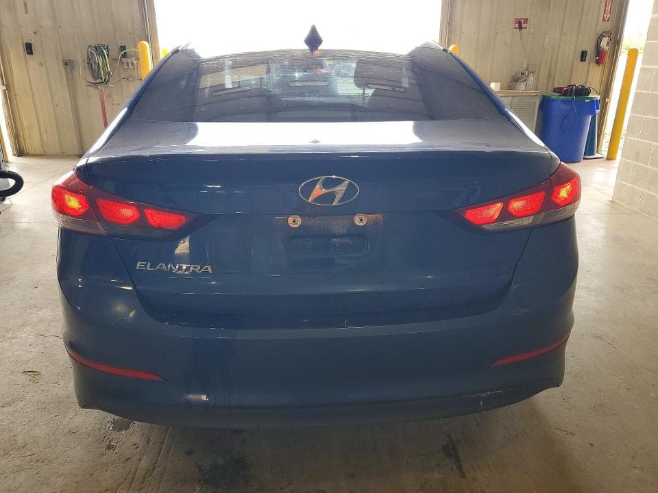 2017 HYUNDAI ELANTRA SE 6
