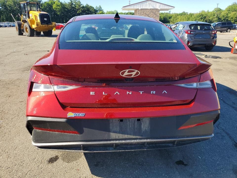 2024 HYUNDAI ELANTRA SEL SEL 6