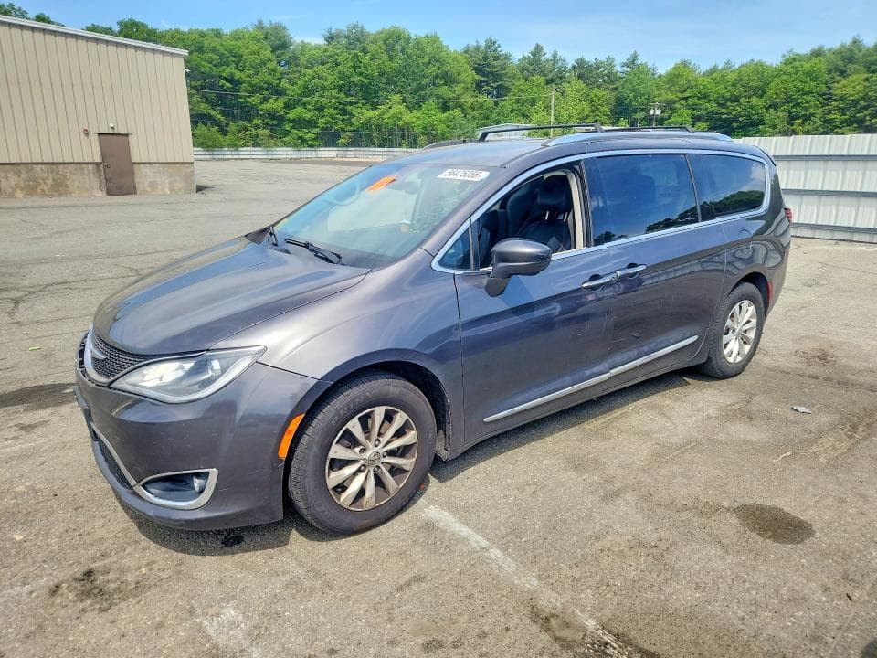 2019 CHRYSLER PACIFICA TOURING L 1