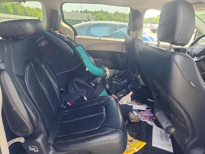 2019 CHRYSLER PACIFICA TOURING L 11