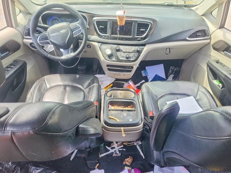 2019 CHRYSLER PACIFICA TOURING L 8