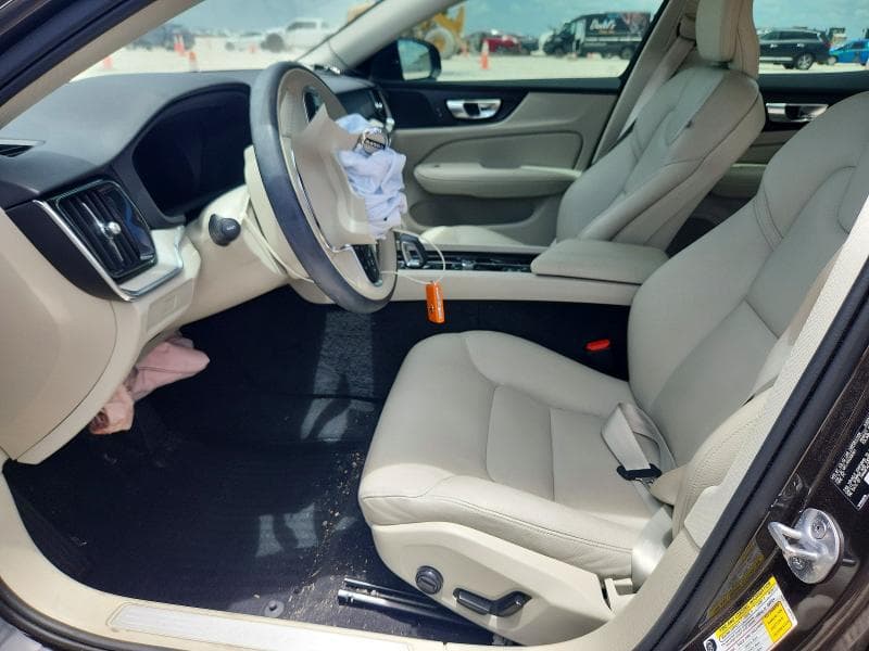 2024 VOLVO S60 PLUS 7