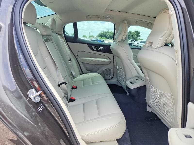 2024 VOLVO S60 PLUS 10