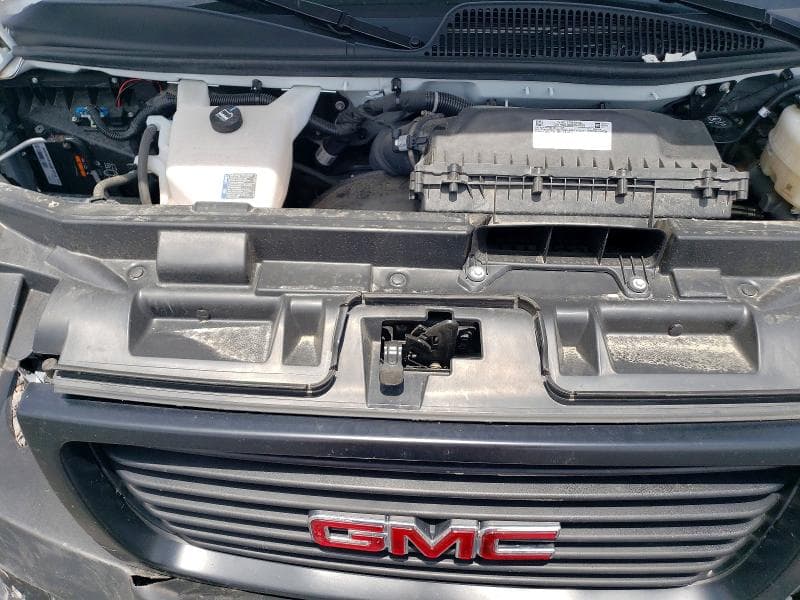 2025 GMC SAVANA G2500 G2500 12