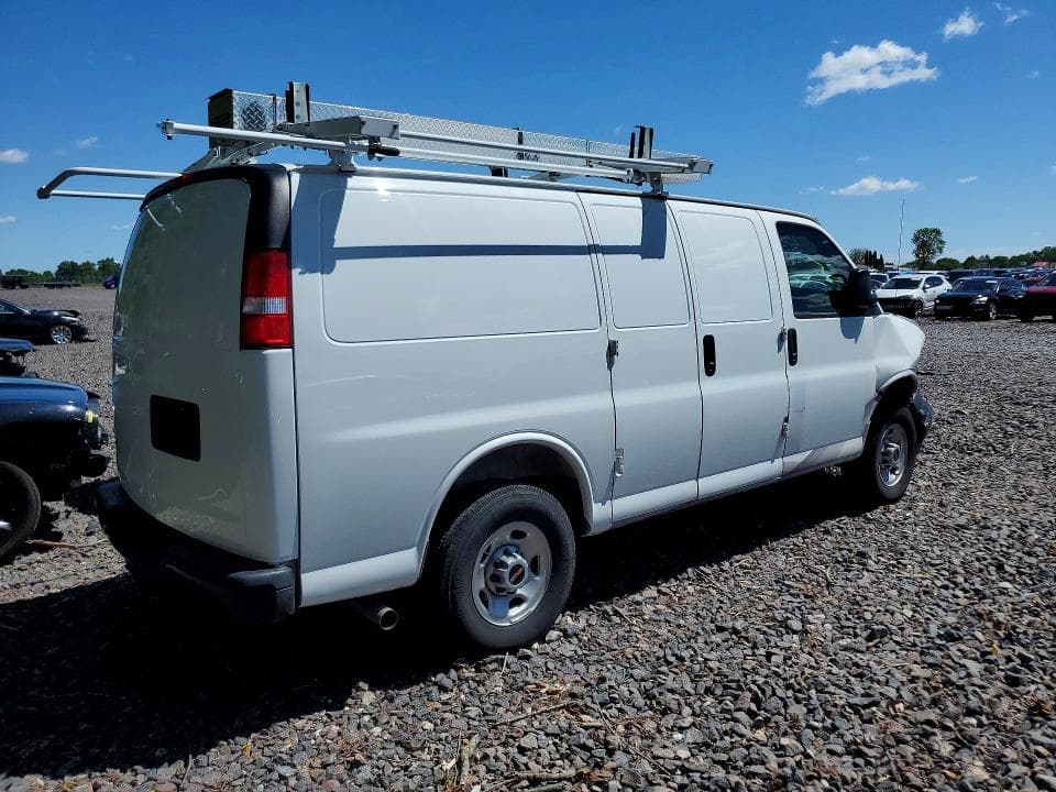 2025 GMC SAVANA G2500 G2500 3