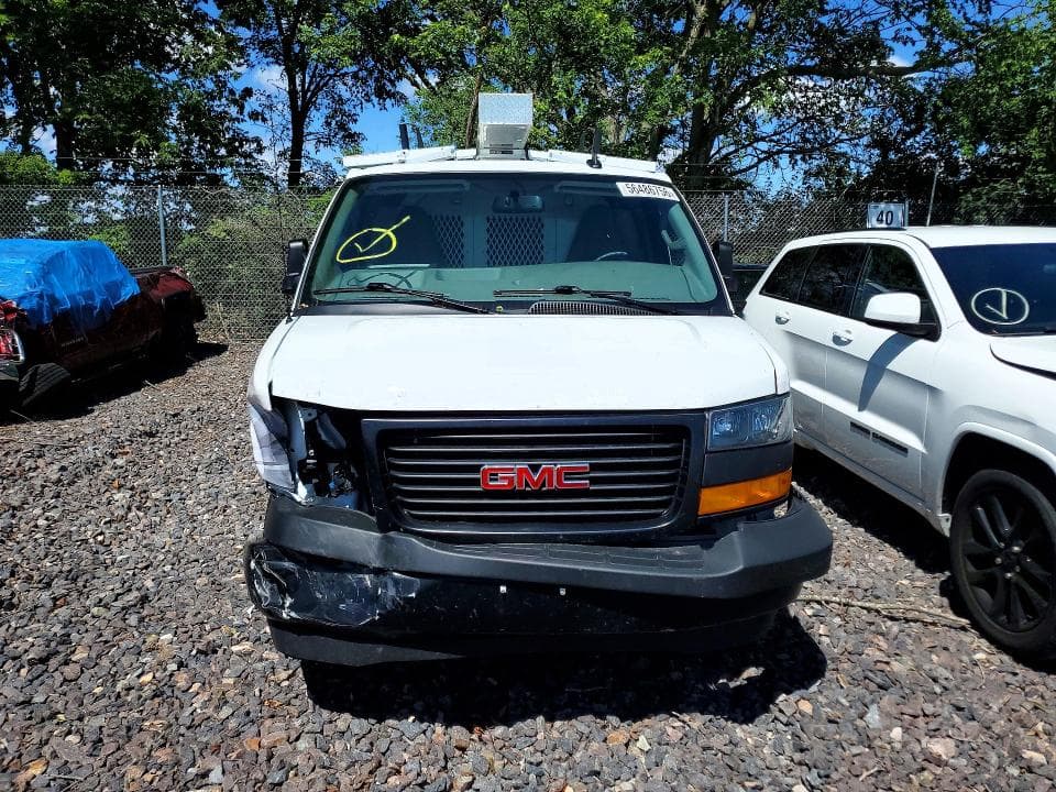 2025 GMC SAVANA G2500 G2500 5