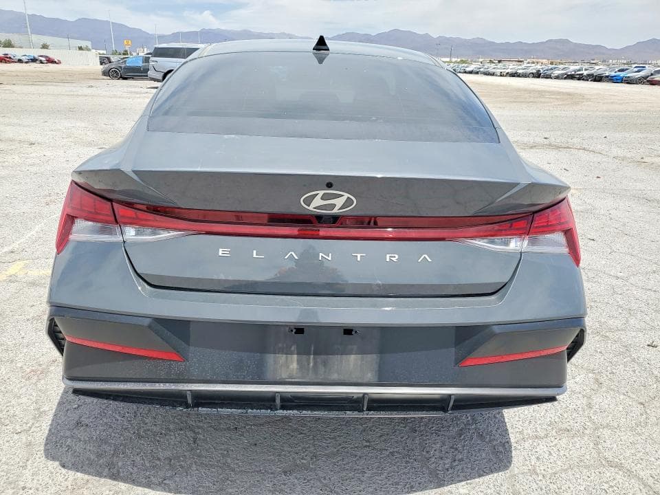 2024 HYUNDAI ELANTRA SEL 6