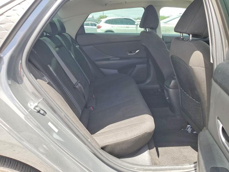 2024 HYUNDAI ELANTRA SEL 10