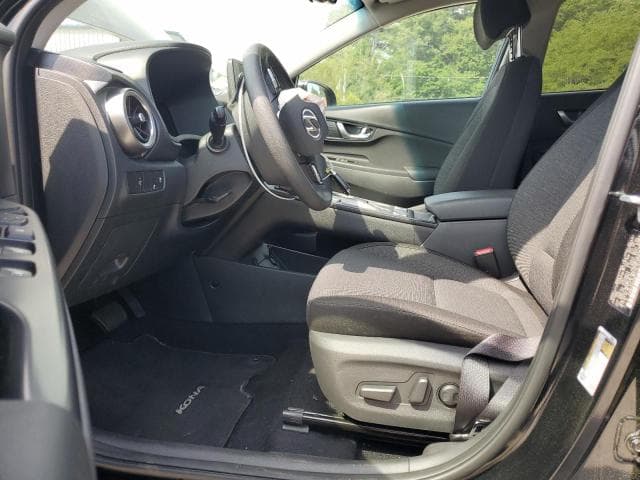 2023 HYUNDAI KONA SE 7