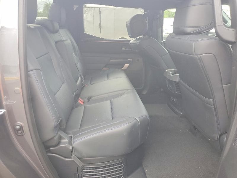 2026 TOYOTA TUNDRA PLATINUM HV PLATINUM HV 10