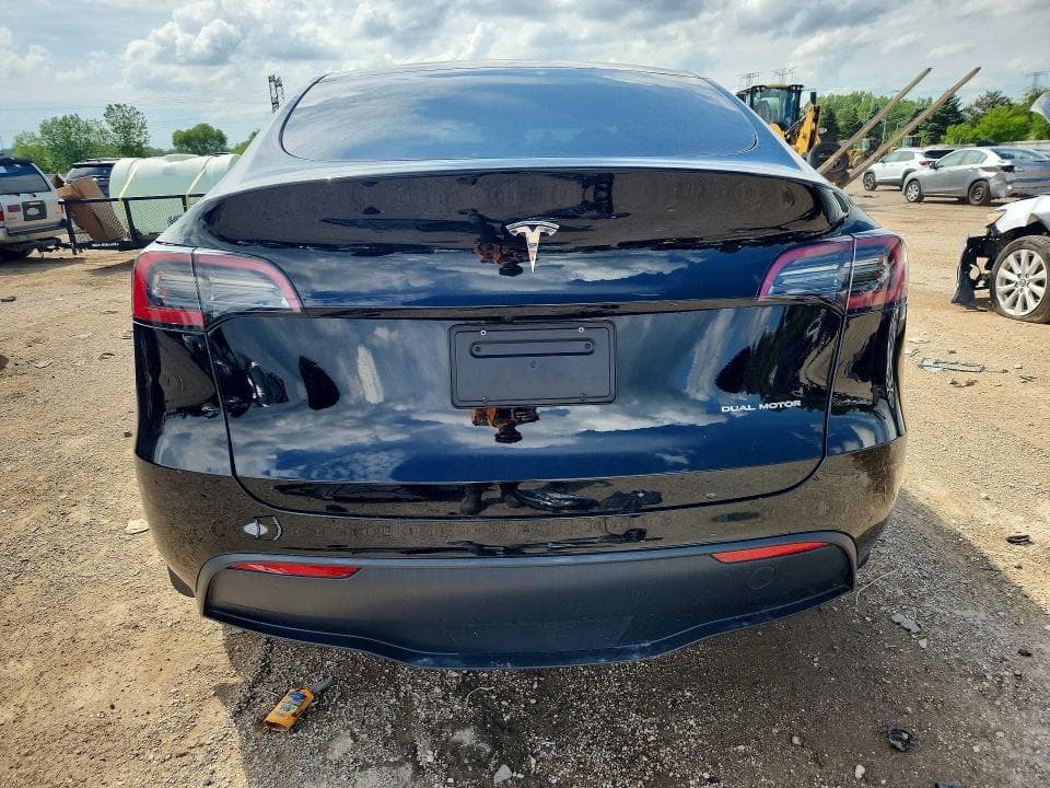 2023 TESLA MODEL Y 6