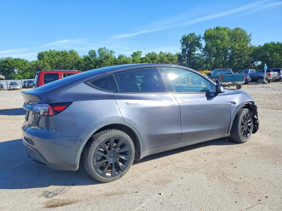 2023 TESLA MODEL Y 3