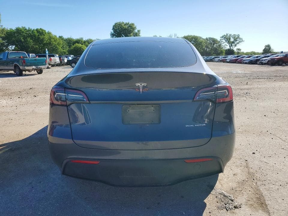 2023 TESLA MODEL Y 6