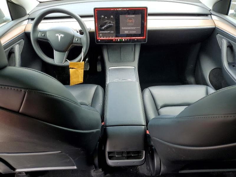 2023 TESLA MODEL Y 8